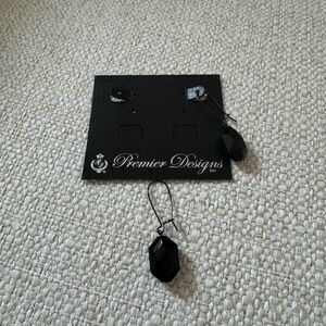 Premier Designs Faceted Black Earrings